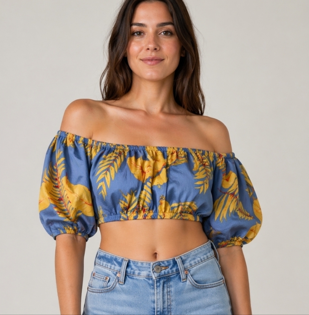 LATISTE cold shoulder crop top floral M